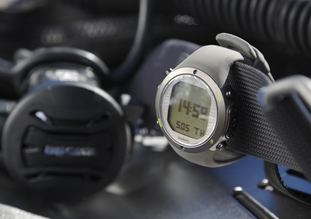 Компьютер Suunto D6i Novo Stealth
