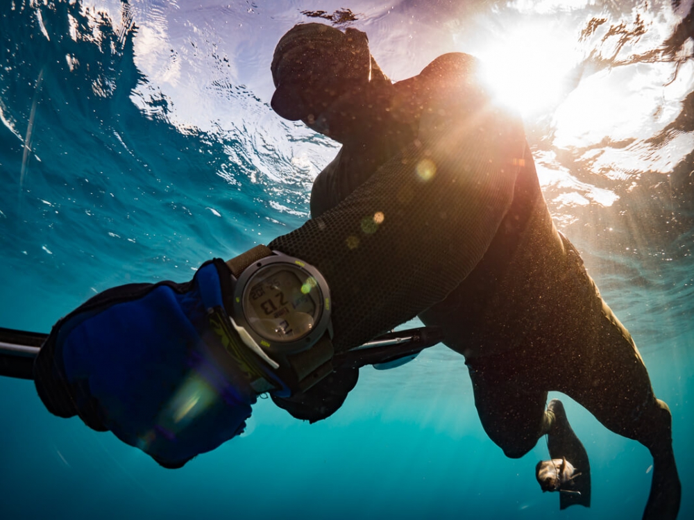 Suunto D6i Novo Stealth Zulu